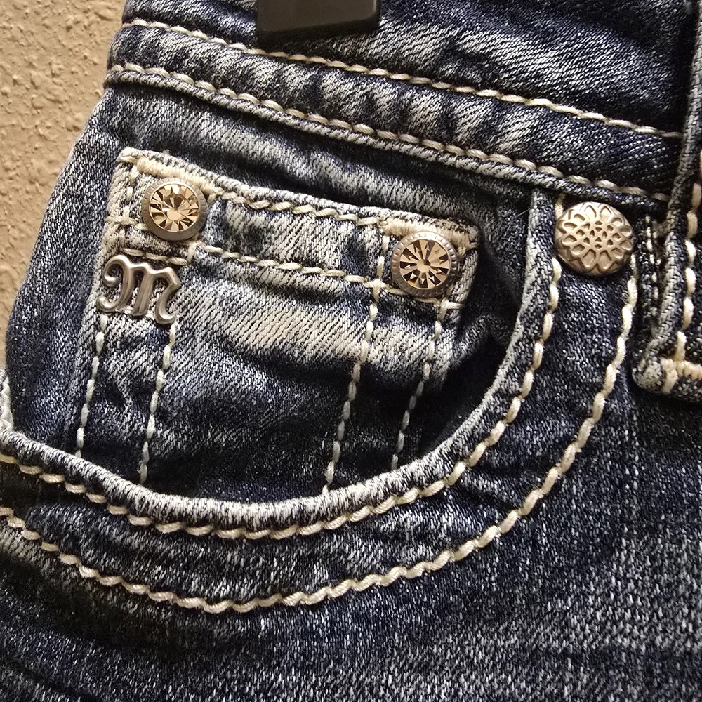 Miss Me Women's Blue Embroidered Jeans 27 X32 - Picture 7 of 9
